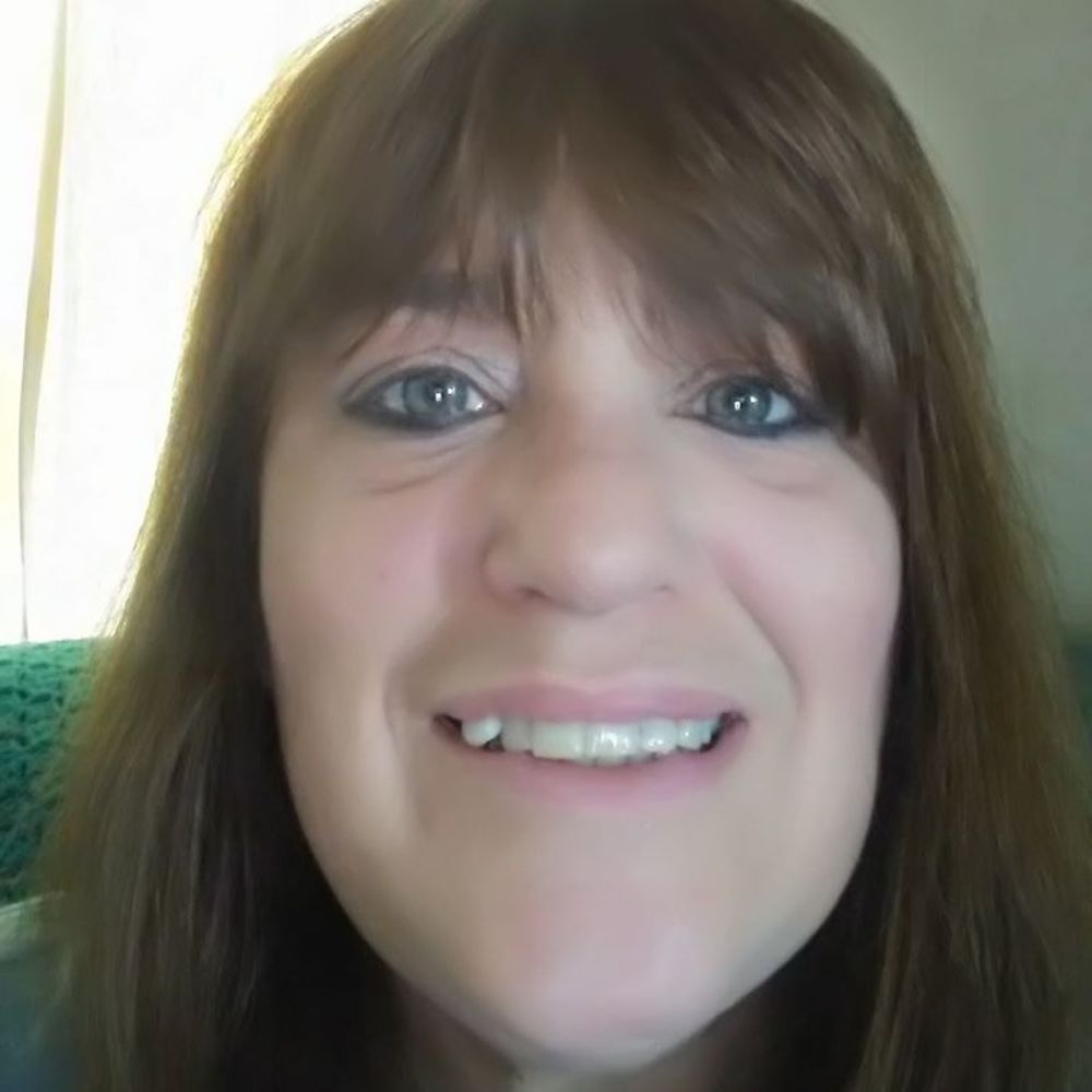 Meet your Posher, Connie